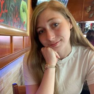 Meet your Posher, Ciara